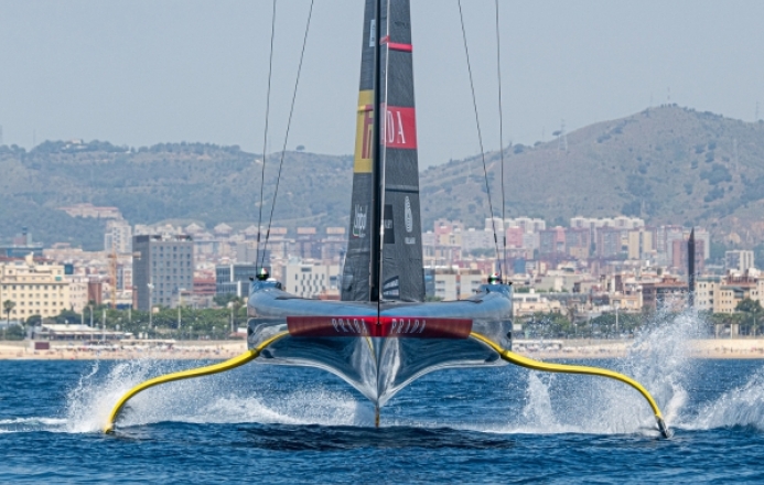 Americas Cup Luna Rossa Prada Pirelli Ivo Rovira 600