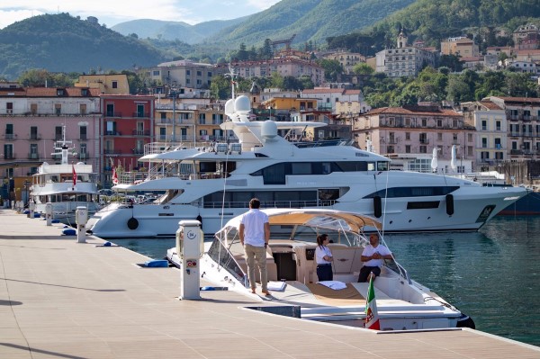 noleggio yacht campania