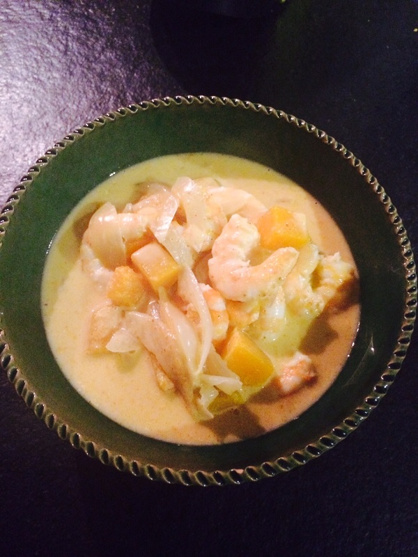 Food feature Thai prawn curry large