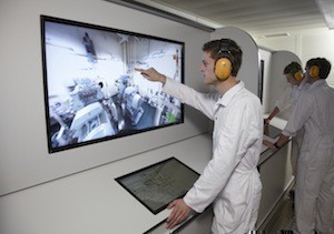 JPG 4 Warsash student in full mission engine room simulator