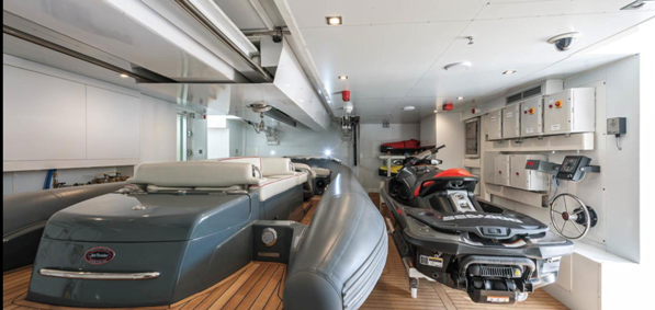 Tender and toy garage outfitted by SYTT