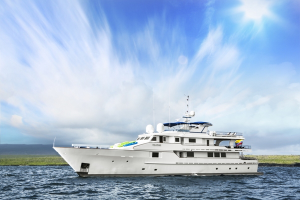 galapagos luxury yacht charter 8 stella maris yacht charter