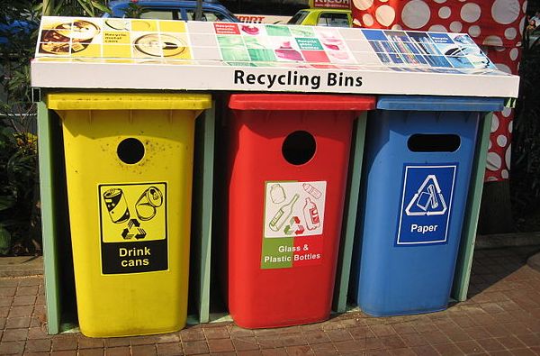 recycling bins wikimedia